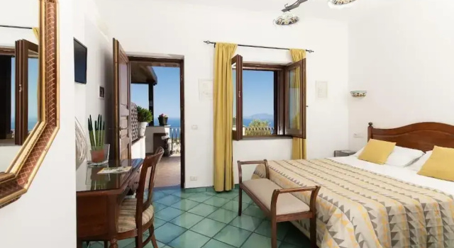 Двухместный номер Standard c 1 комнатой с видом на море Monte Solaro Bed & Breakfast