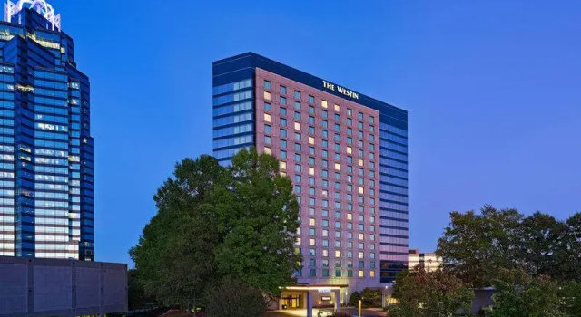Кровать в общем номере The Westin Atlanta Perimeter North