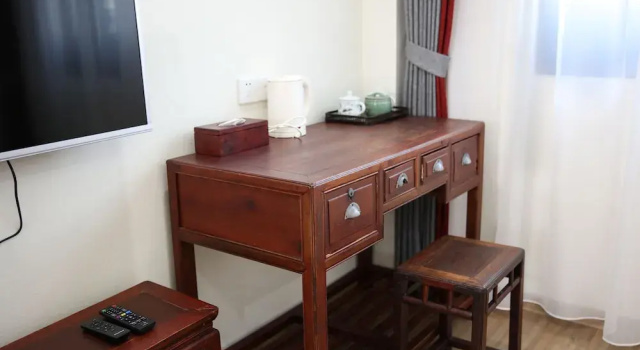 Shiyuan Dengying Inn, Забронировать Отель Отели Учжэнь с парковкой, Парковка