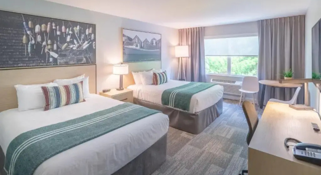 Четырёхместный номер Superior с видом на поле для гольфа Mill River Resort