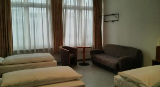 Трёхместный номер Standard Willy Hotel Frankfurt