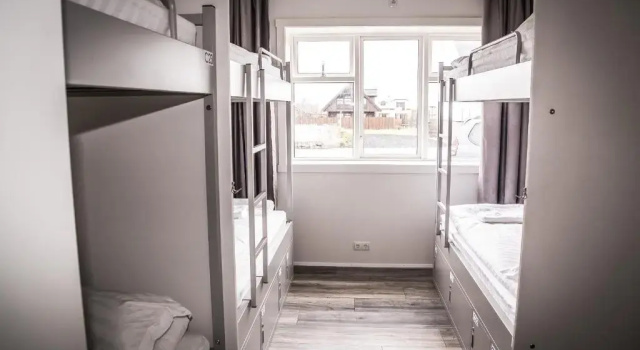 Кровать в общем номере (женский номер) Bakki Apartments & Hostel