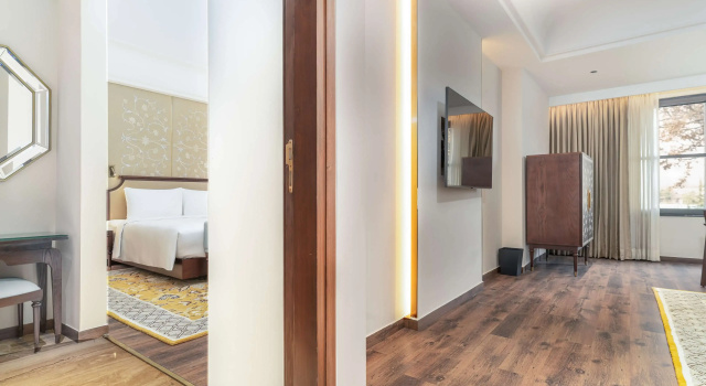 Люкс Executive Radisson Collection Hotel & Spa, Riverfront Srinagar