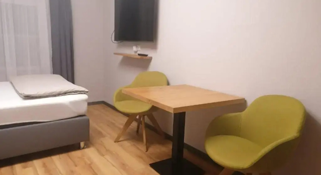 Motel Q- das kleine Stadthotel, Забронировать Мотель Отели Дингольфинг с парковкой, Парковка