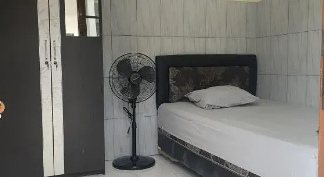 Кровать в общем номере (женский номер) Sri Enstek Hotel - KLIA