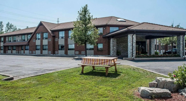 Четырёхместный номер Standard Comfort Inn