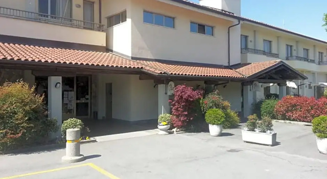 Borgonuovo, Đặt Khách sạn Marene Piemonte