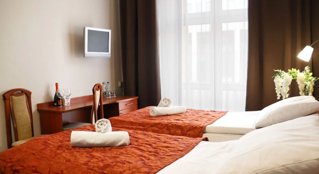 Четырёхместный номер Standard Hotel Polonia Centrum
