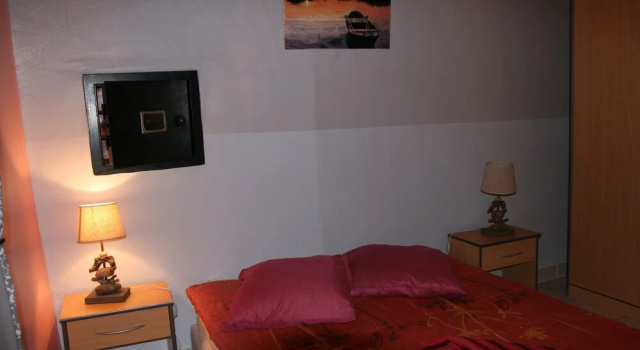 Apartment With 2 Bedrooms in Grospierres, With Wonderful Mountain View, Забронировать Апартаменты/квартира Апартаменты Ardèche, Апартаменты/квартира