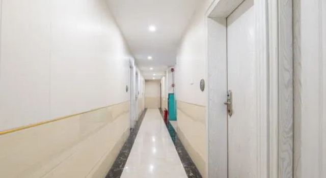 Xinkai Hostel, Забронировать Хостел Хостелы Шэньчжэнь, рядом с Музей Шэньчжэнь, Хостел