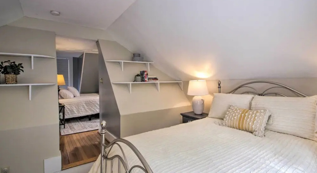 Modern Home ~ 2 Mi to Cranmore Mountain Resort!, Забронировать Дом для отпуска Интервейл Cranmore Mountain Resort