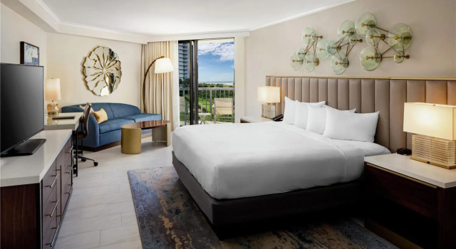 Двухместный номер с видом на океан Hilton Marco Island Beach Resort and Spa