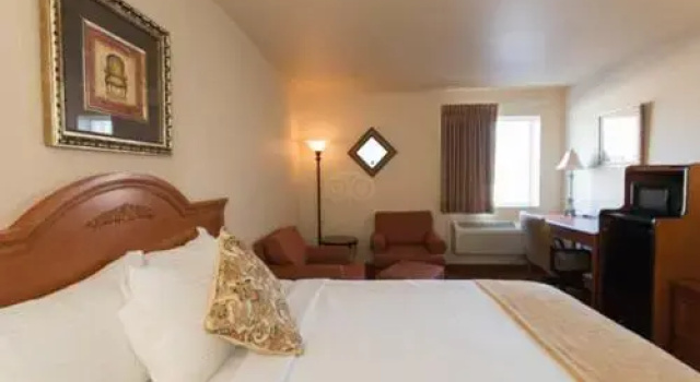 Люкс Deluxe All American Inn & Suites Branson