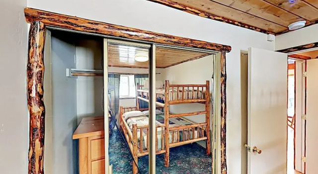 39537 Lake Dr Home - 3 Br home by RedAwning