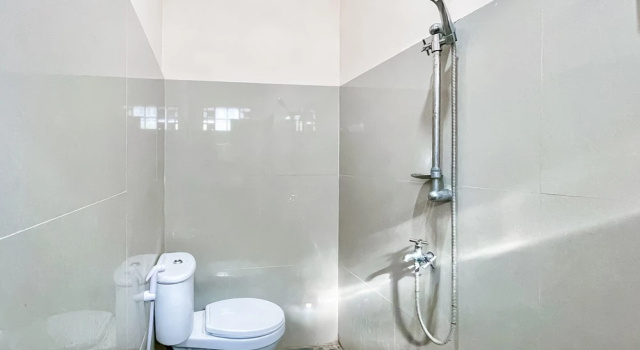 Urbanview Hotel Saikhwan Pantai Sayang Heulang Pameungpeuk Garut by RedDoorz, Book Hotel Mancagahar West Java