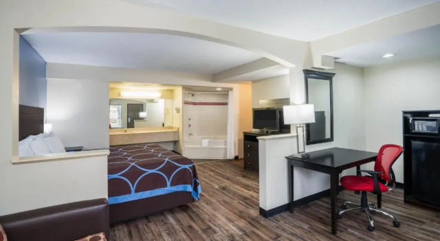 Люкс Days Inn by Wyndham Clarksville North EXIT 4