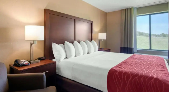 Номер Standard Comfort Inn & Suites Cooperstown - Milford
