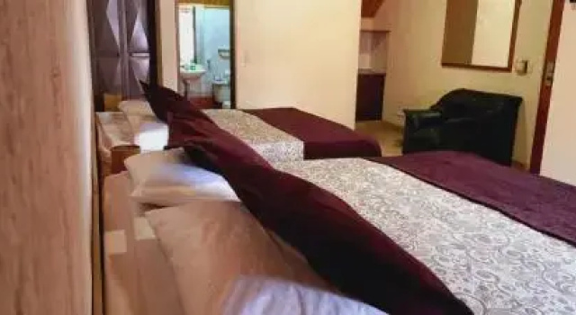 Hotel Ejecutivo Chapinero 57 Inn, Забронировать Отель Отели Богота с парковкой, рядом с Teatro Santa Fe, Парковка