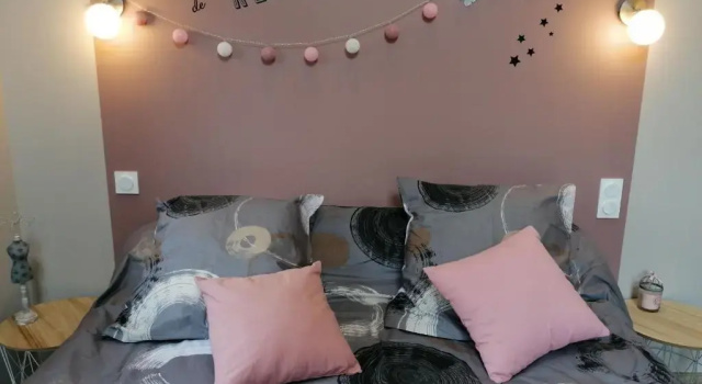 Gite Cossé-le-Vivien, 4 pièces, 6 personnes - FR-1-600-124, Забронировать Отель Косе-ле-Вивьен 