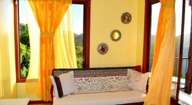 Casa Mariposa Monteverde, Забронировать Апартаменты/квартира Отели Монтеверде с парковкой, Парковка