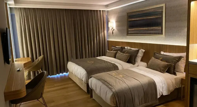 Полулюкс Deluxe Lady Diana Hotel