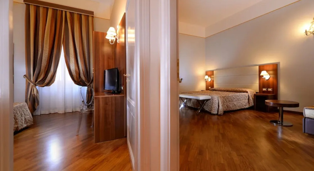 Люкс Hotel Golden