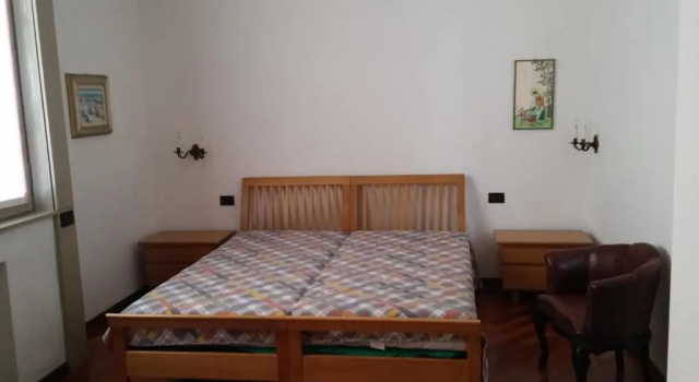 Апартаменты Emi Apartment
