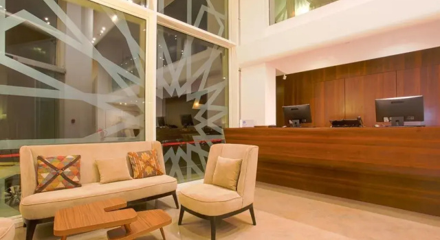 Kyriad Residence Casablanca, Забронировать Отель Roches Noires Касабланка, рядом с GIAC TRANSLOG