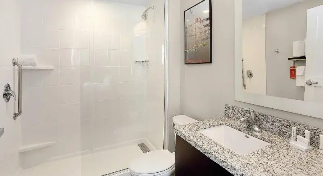 Двухместный люкс TownePlace Suites by Marriott Grove City Mercer/Outlets