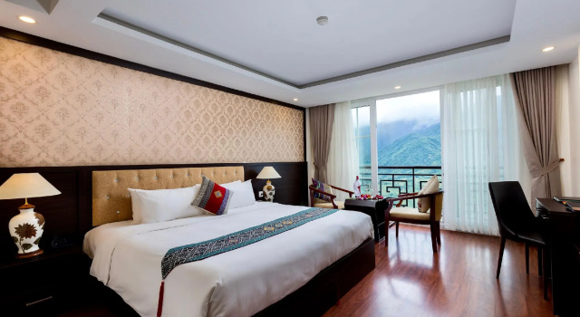 Двухместный номер Deluxe с видом на горы Sapa Diamond Hotel