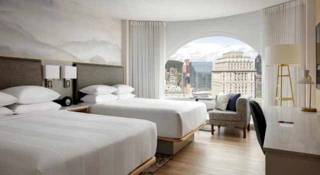 Четырёхместный номер Standard с видом на парк Montreal Marriott Chateau Champlain