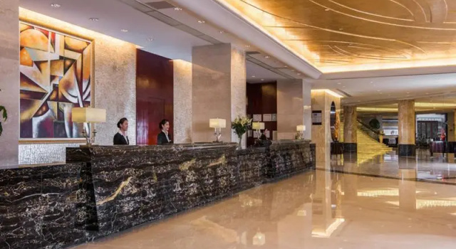 Vienna Hotel Shenzhen Exibition Center, Забронировать Отель Футянь Шэньчжэнь