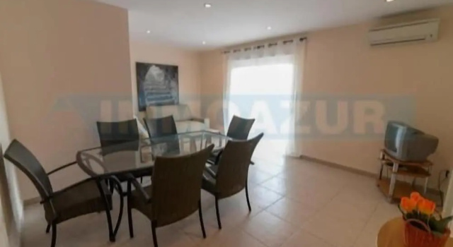 Апартаменты с 2 комнатами с балконом и с видом на море Apartamento Adriana