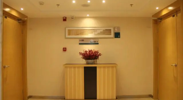 City Comfort Inn Xinxiang Pingyuan Road Laodong Zhong Street, Rezerwuj Hotel Hotele w Xinxiang z Parkingiem, Parking