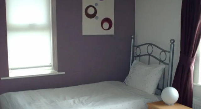 Lakeside Jetty Holiday Homes, Забронировать Отель Маунтшеннон Lough Derg