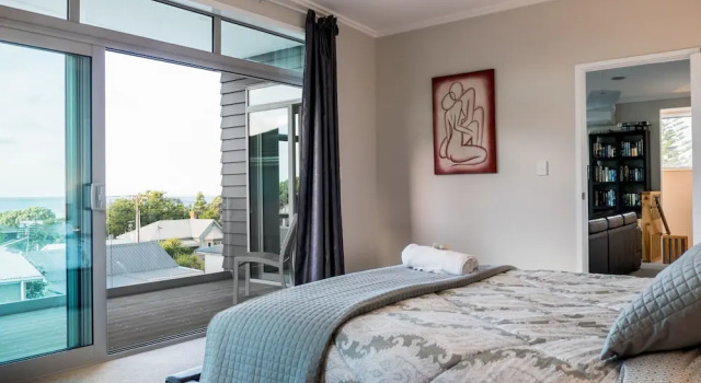 Magic On Molesworth, Rezerwuj Hotel Hotele w Taranaki z Parkingiem, Parking