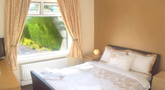 Broad Oaks B&B, Забронировать Отель Отели Солихалл 3 звезды, рядом с Solihull Central Library, 3*