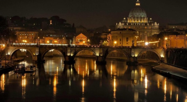 4VaticanRooms