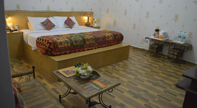 Chokhi Dhani - Desert Camp Resort, Забронировать Курортный отель Отели штата Раджастхана 3 звезды, 3*