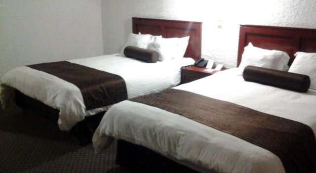 Camera quadrupla Standard Howard Johnson by Wyndham Morelia Calle Real