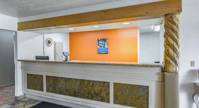 Motel 6 Santa Fe Central