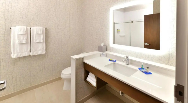 Двухместный номер Standard Holiday Inn Express & Suites - Millersburg by IHG