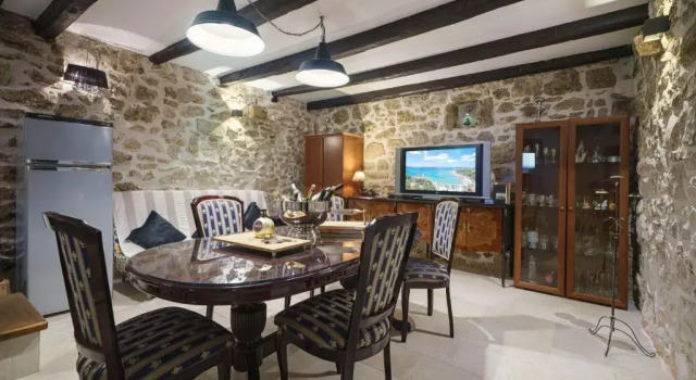 Вилла с 2 комнатами Heritage Residence in Center with pool