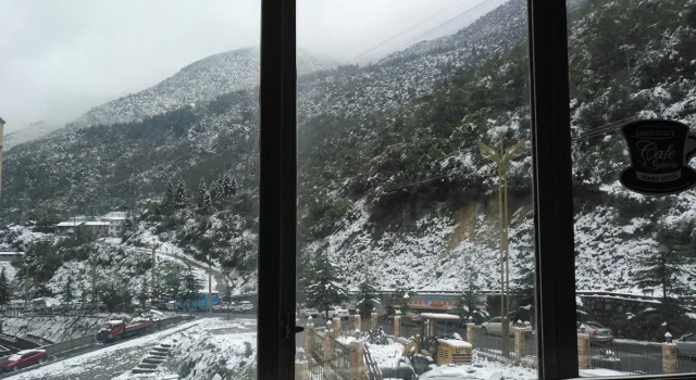 James Joyce Coffetel·Kangding Ganzi Tibetan Autonomous Prefecture Court, Забронировать Отель Кандин Сычуань