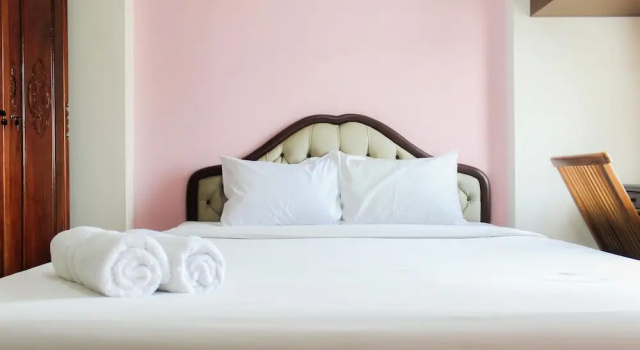 Homey and Cozy Living Studio at Margonda Residence 2 Apartment, Book Apartment Depok Apartments, Apartment