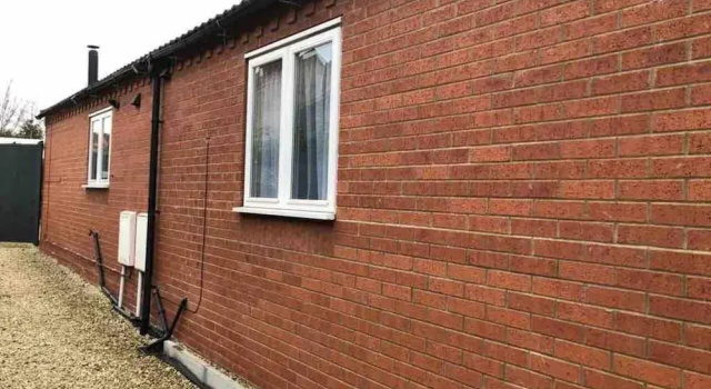 Cozy Lodge Sleeps 4 in Barton-upon-humber, Забронировать Дом для отпуска Бартон-апон-Хамбер Линкольншир