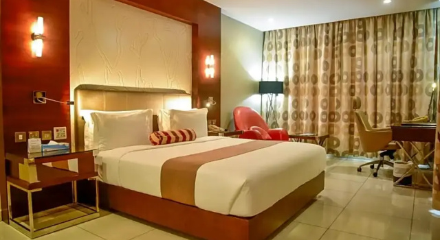 Номер Deluxe с балконом и с видом на море Harbour View Suites