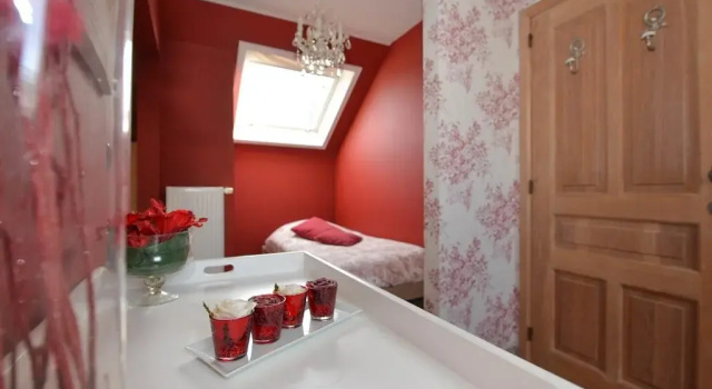 B&B Les Secrets de la Vie, Varaa Bed and Breakfast Hotellit Wallonia pysäköinnillä, Pysäköinti