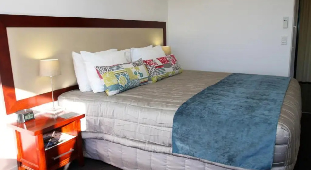Студия с видом на бассейн Delorenzo Studio Apartments
