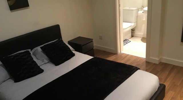 Whitworth Street Apartments